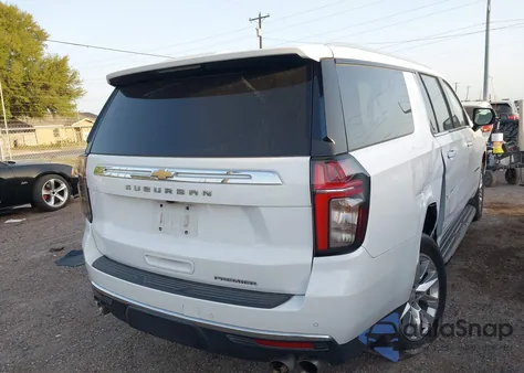 2022 Chevrolet Suburban 2Wd Premier z USA, uszkodzony, nr VIN 1GNSCFKDXNR180648